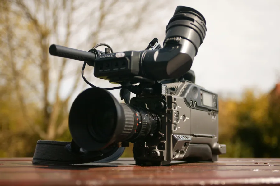 television-camera-broadcast-camera-67654.jpg